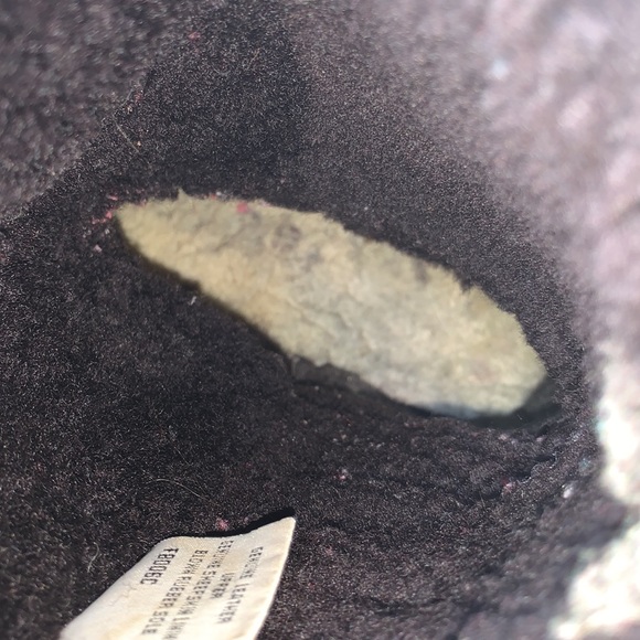 Chocolate Brown Authentic Classic Uggs - Picture 10 of 10